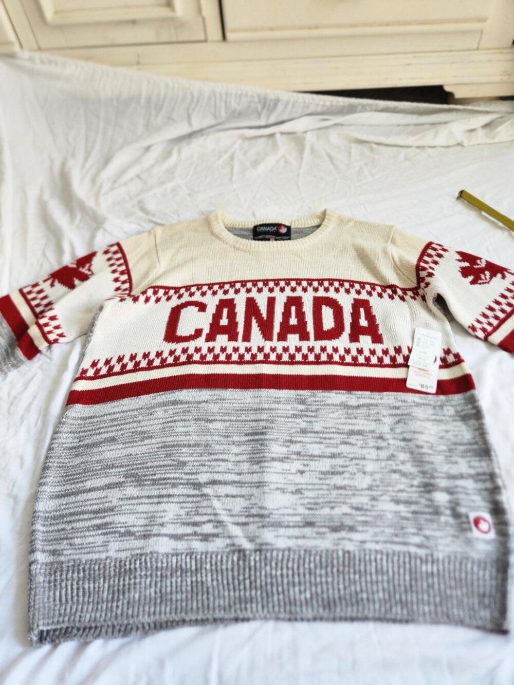 Canada weathergear sweater